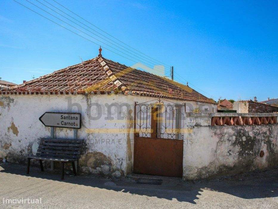 Moradia T2 para Recuperar- Serra- Santana da Carnota ,Alenquer