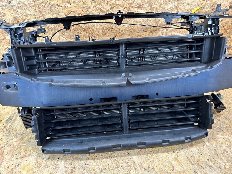 Polestar панель передня радіатори телевізор