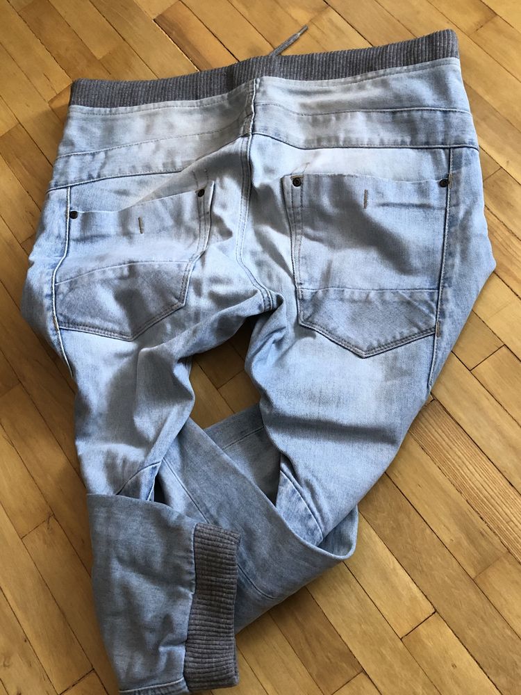 Джинси River Island