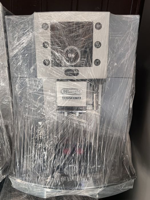 Кавовий апарат делонгі