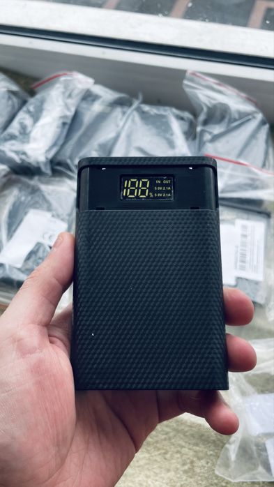 Корпус для павербанку 4*18650 на гвинтах power bank case