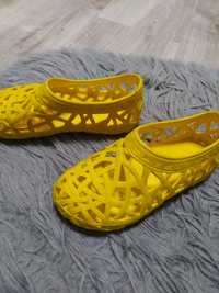 Buty do wody  żółte 32