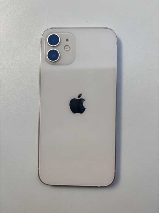 iPhone 12 64gb kondycja 79%