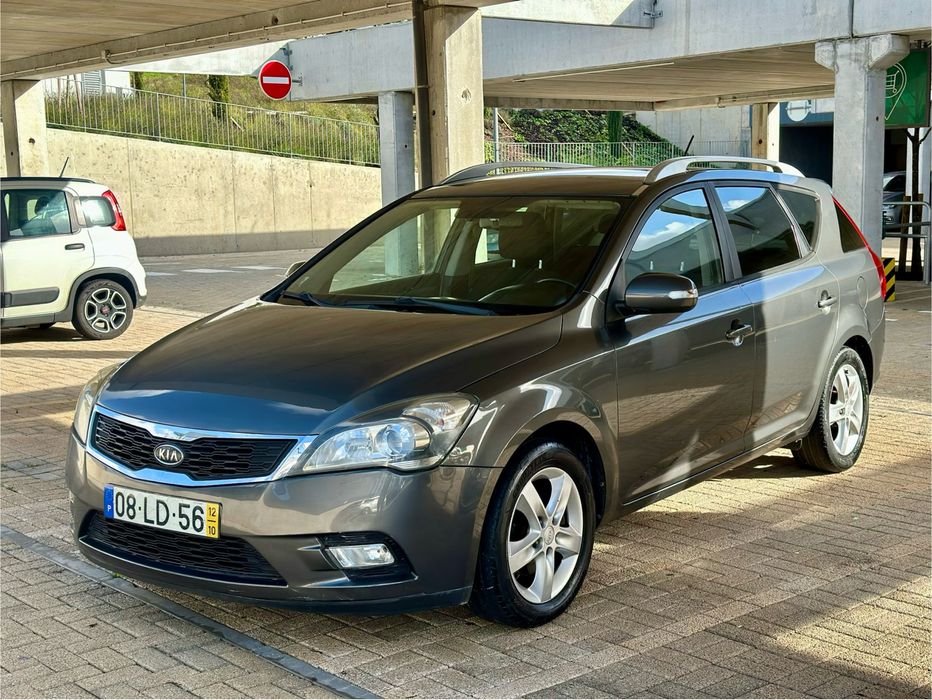 Kia ceed sw 1.4 2010