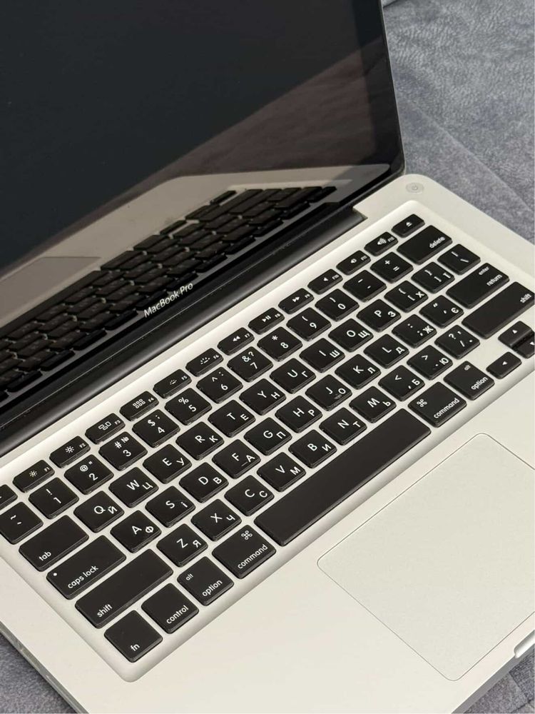 Apple Macbook pro 13