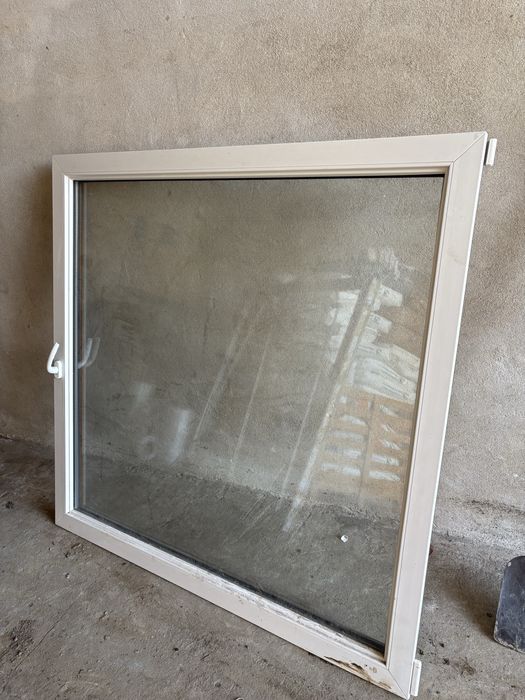 Okno ścienne używane