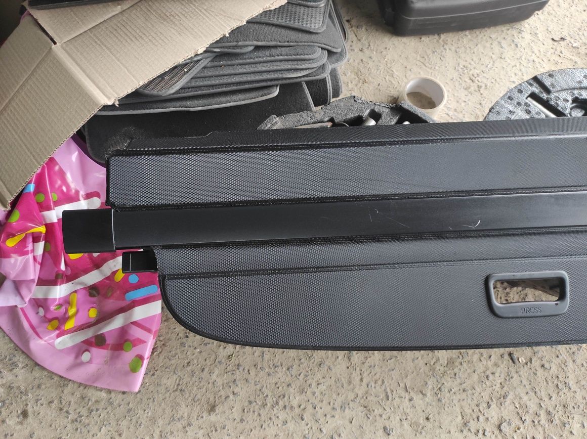 Шторка багажника Skoda Octavia A7