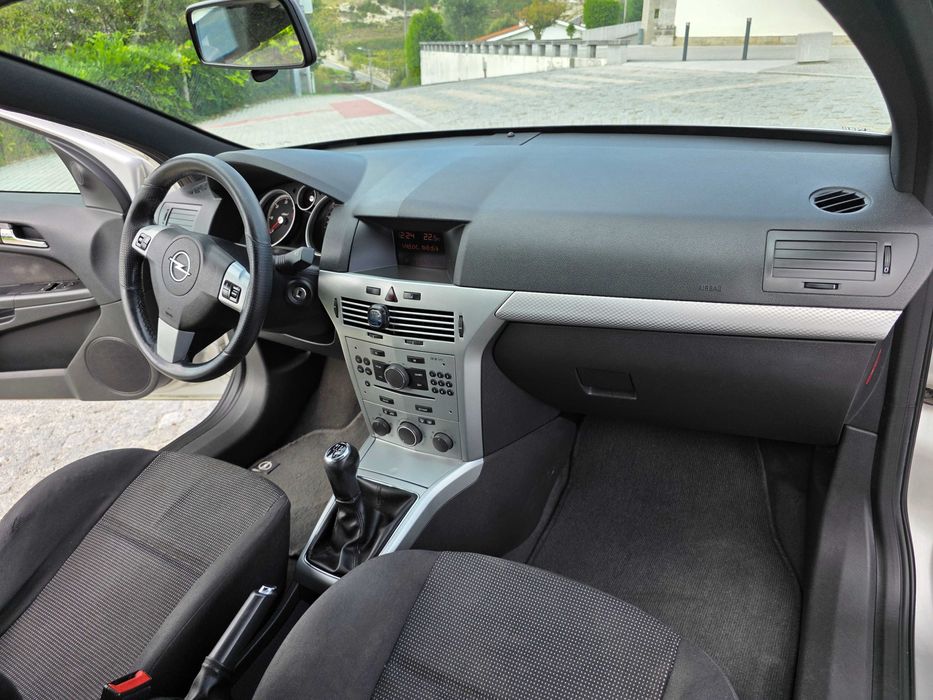 Opel astra GTC 1.3cdti nacional