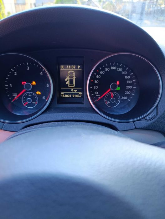 Sprzedam Volkswagen Golf VI 1.6 2012r