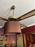 Lampa sufutowa z wentyaltorem.