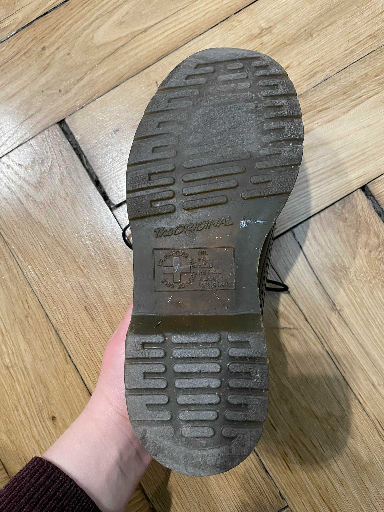 Półbuty oksfordki Martens