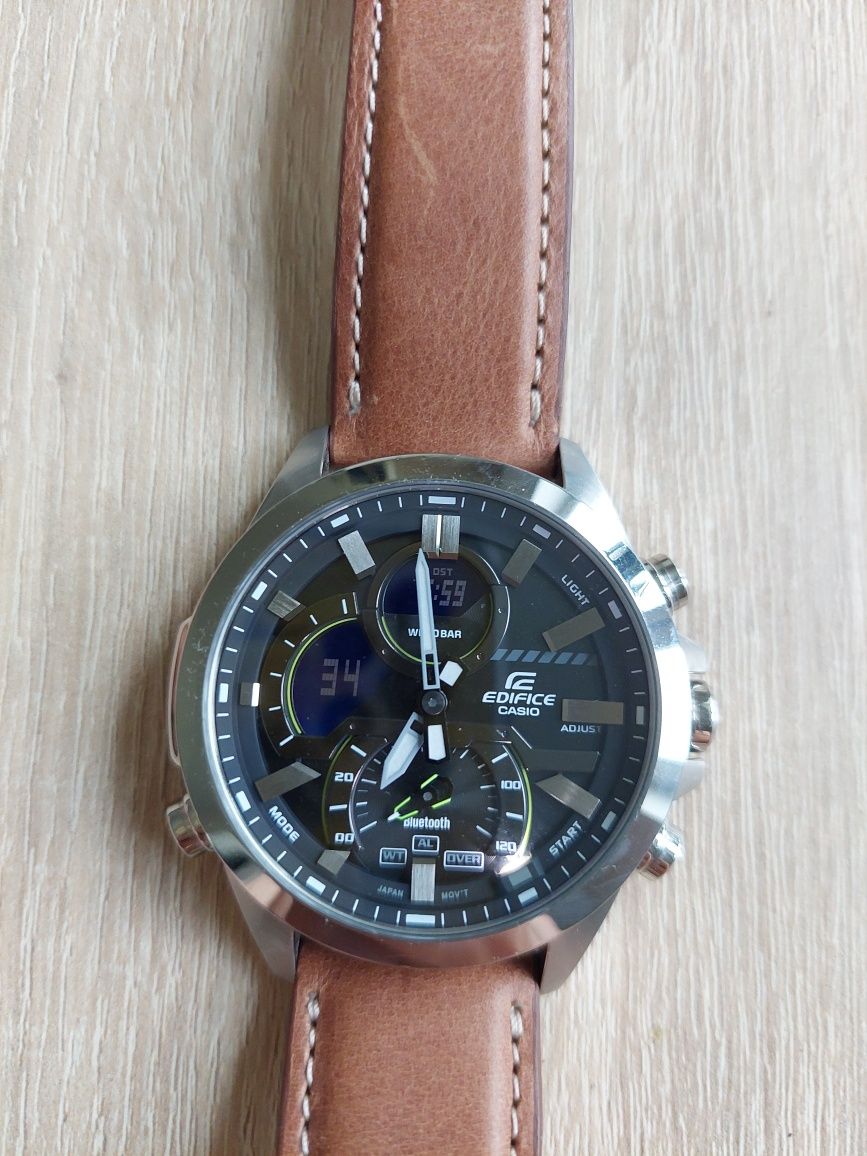 Zegarek Casio Edifice ECB-30P-1AEF