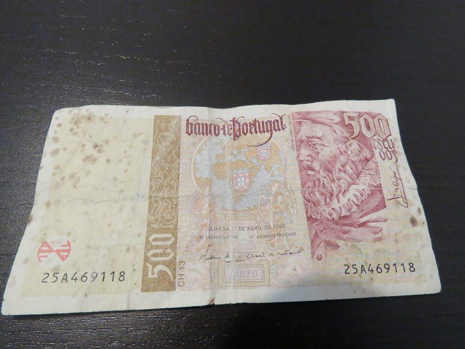 Nota de 500 escudos, data de 17 de Abril de 1997
