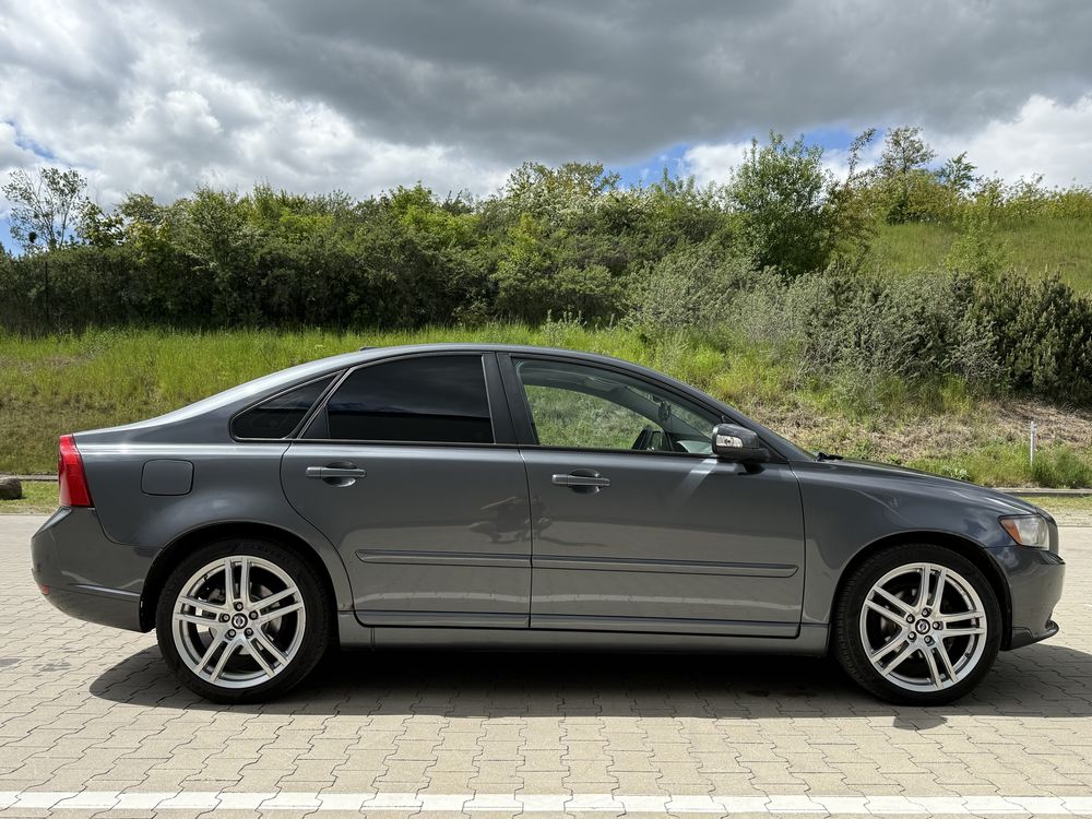 Volvo S40 2.0 145 LPG OC 09.2026