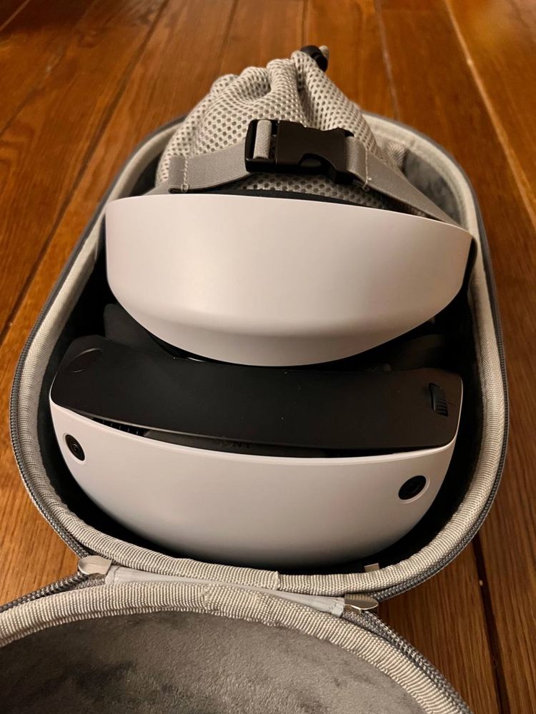 PSVR2 для PS5 та PS5 PRO