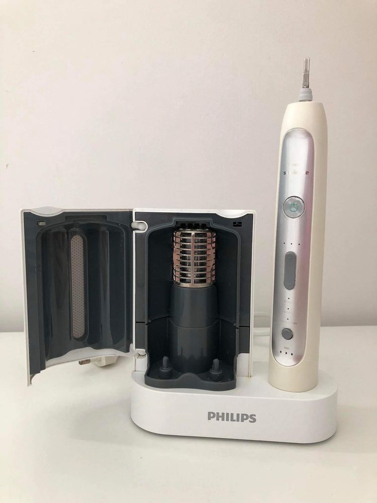 Philips sonicare ze stacją do dezynfekującą UV