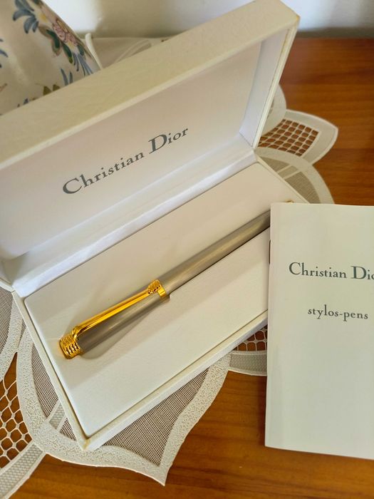 Caneta Esferográfica Christian Dior completamente Nova, nunca usada
