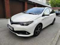 Toyota Auris Hybryda Perła Bogate wyposażenie Bezwypadkowy