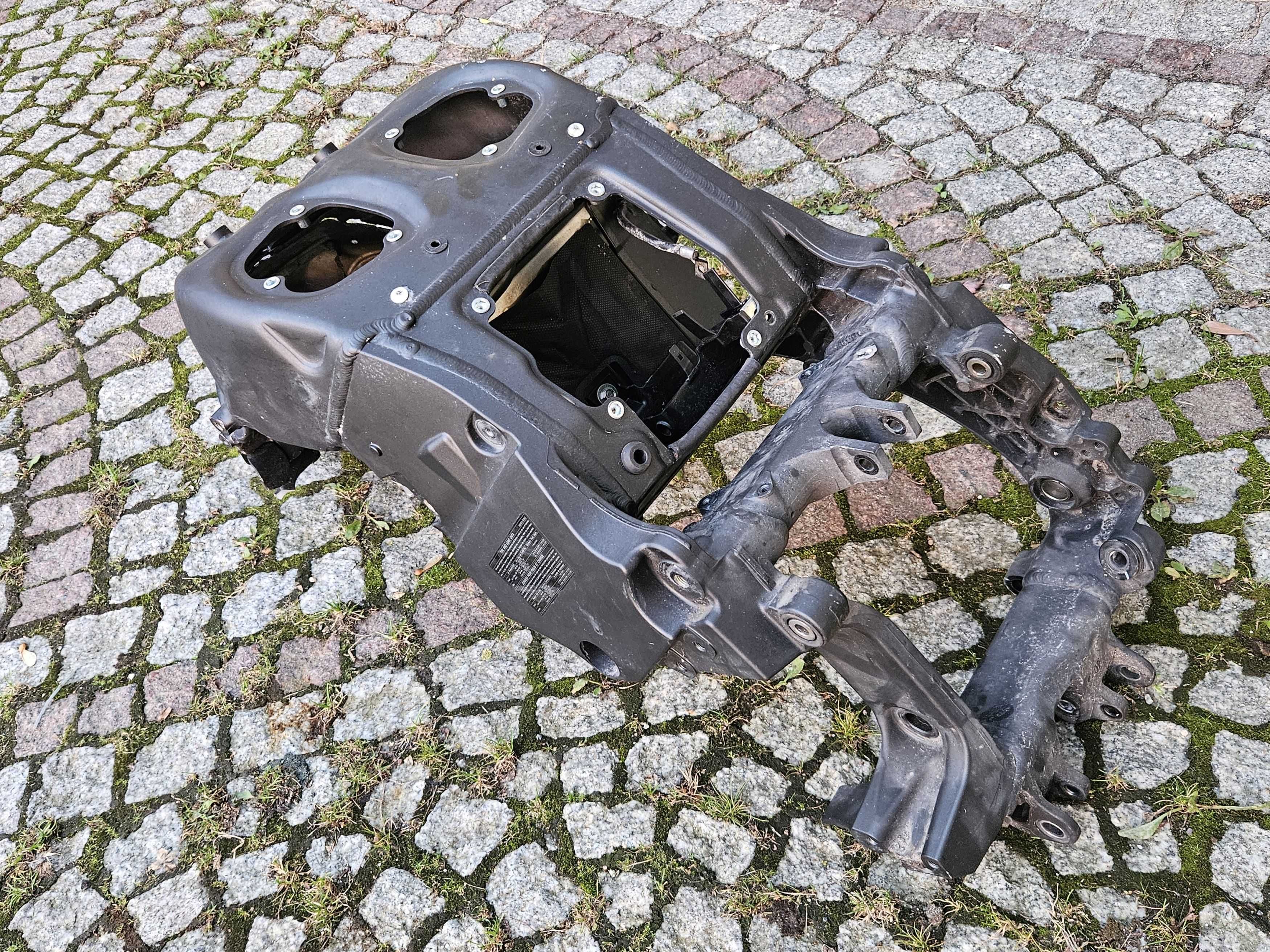 Rama + dokumentacja dokumenty papiery Kawasaki GTR 1400 rok 07-09