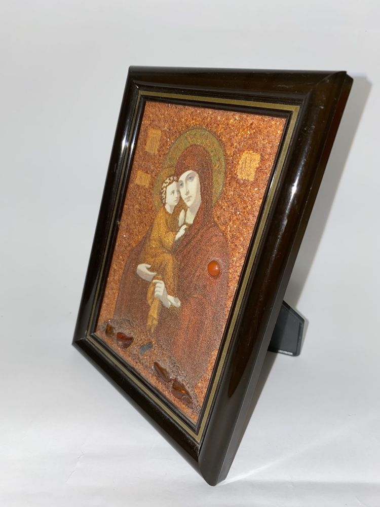 Икона «Почаевская Богородица» из янтарной крошки
