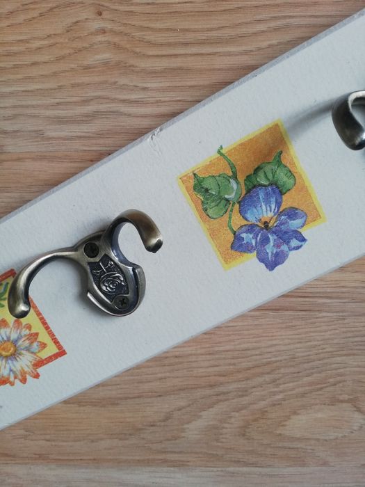 Wieszak do przedpokoju 52cm, ecru, decoupage