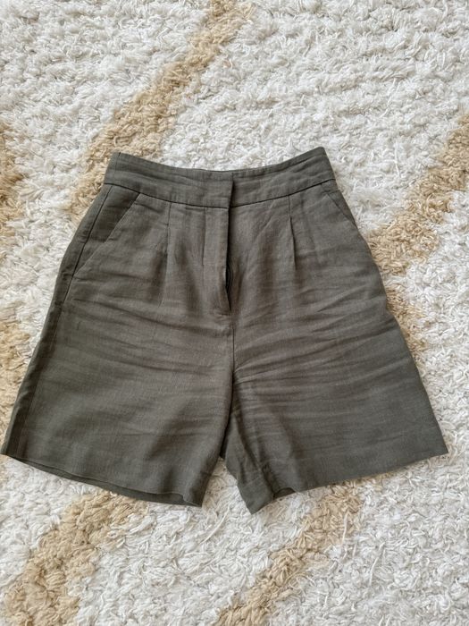 Костюм фірми H&M