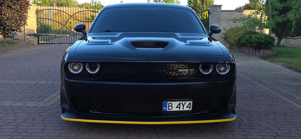 Dodge Challenger Hellcat 717KM