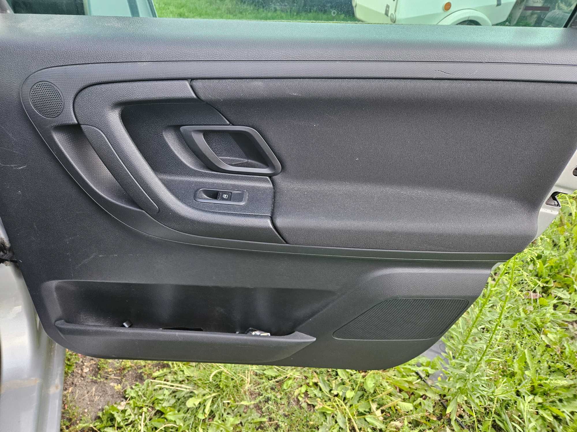 Boczki Boczek  Skoda Roomster lift