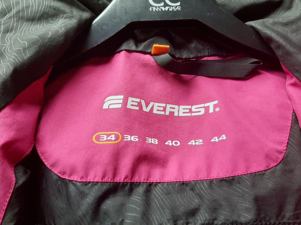 Piękna Jesienna kurtka damska z kapturem oryginalną  Everest m