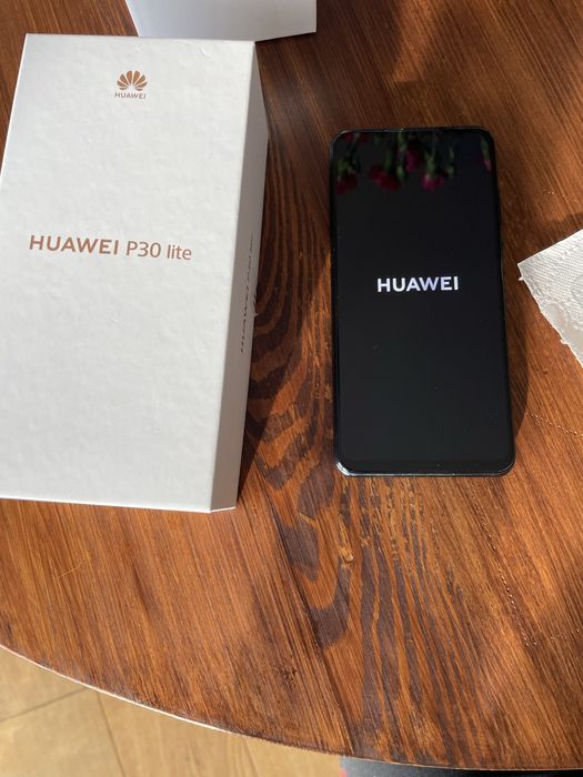 Telefon Huawei p30 Lite jak nowy