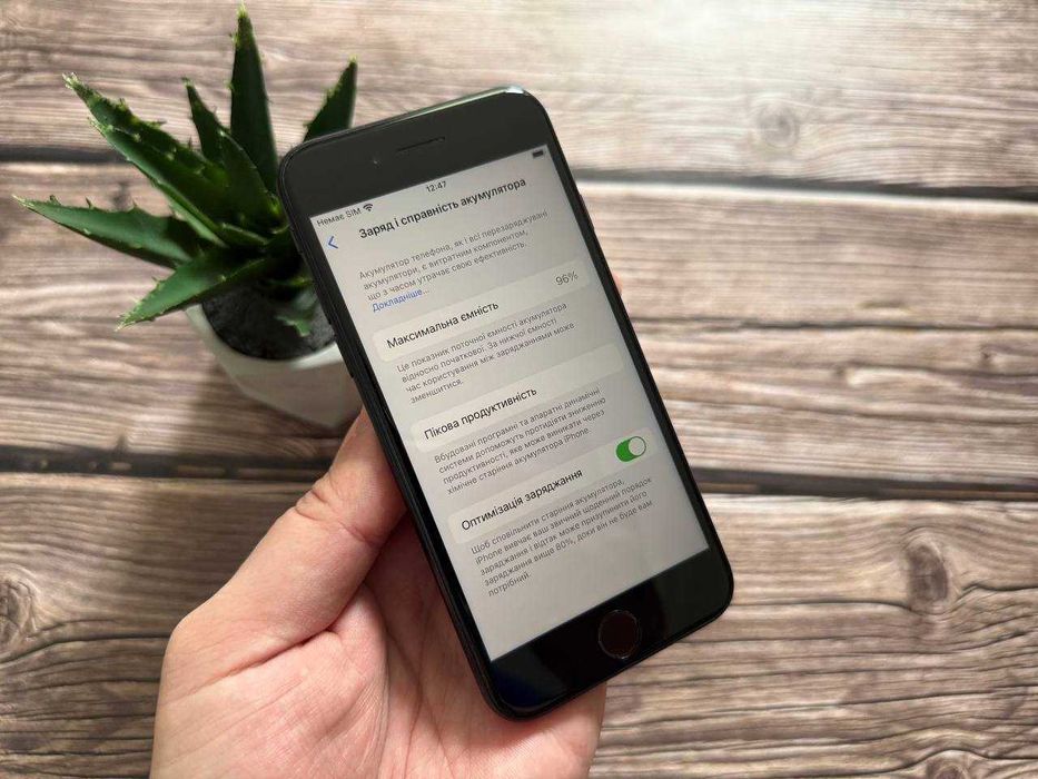 iPhone SE 3 2022 64Gb Акб 96% Хороший стан