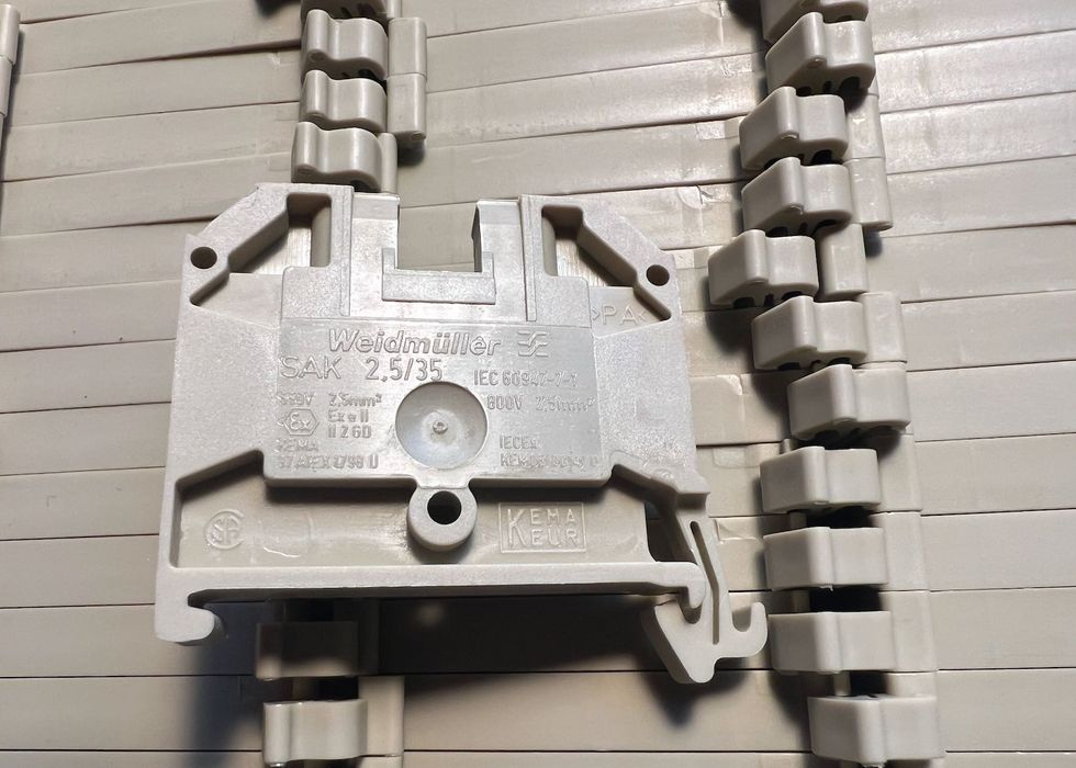 Złącze ZUG Weidmuller SAK 2,5/3,5, 600V AWG 26-10