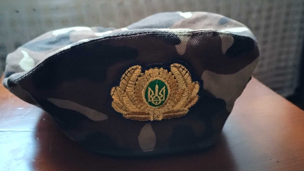 Форма железнодорожника - 2 рубашки берет и пилотка