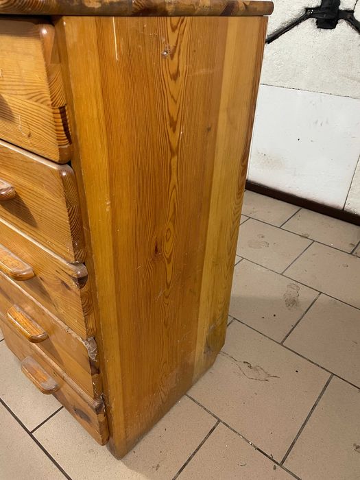 Komoda sosnowa z szufladami