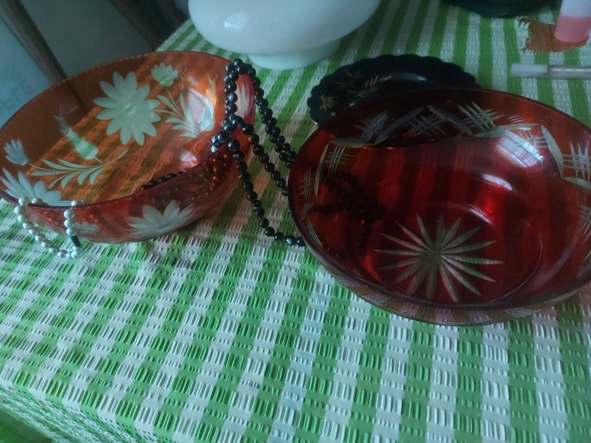 Красное стекло,хрусталь