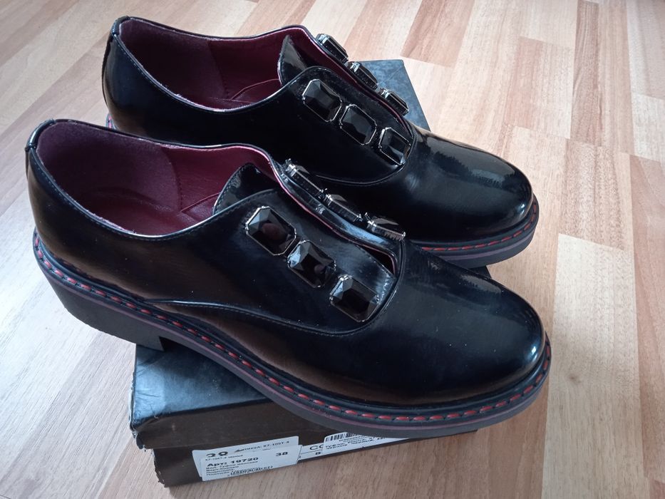 Нові туфлі 38розмір