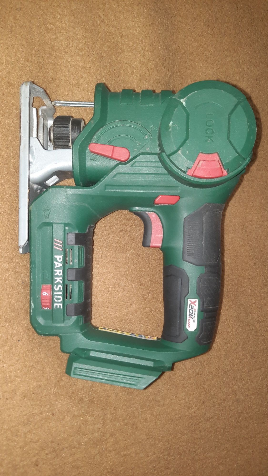 Продам аккумуляторную пилу parkside