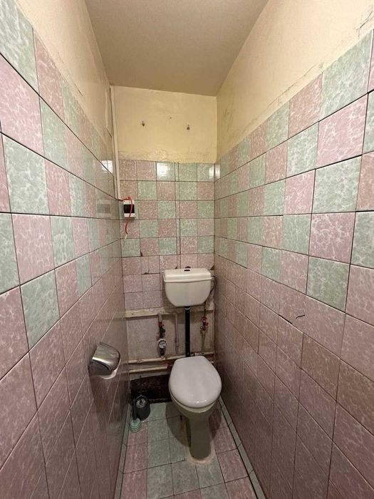 Продаж 2-кімнатної квартири вул. Металургів. Цегла. 6/10 поверх