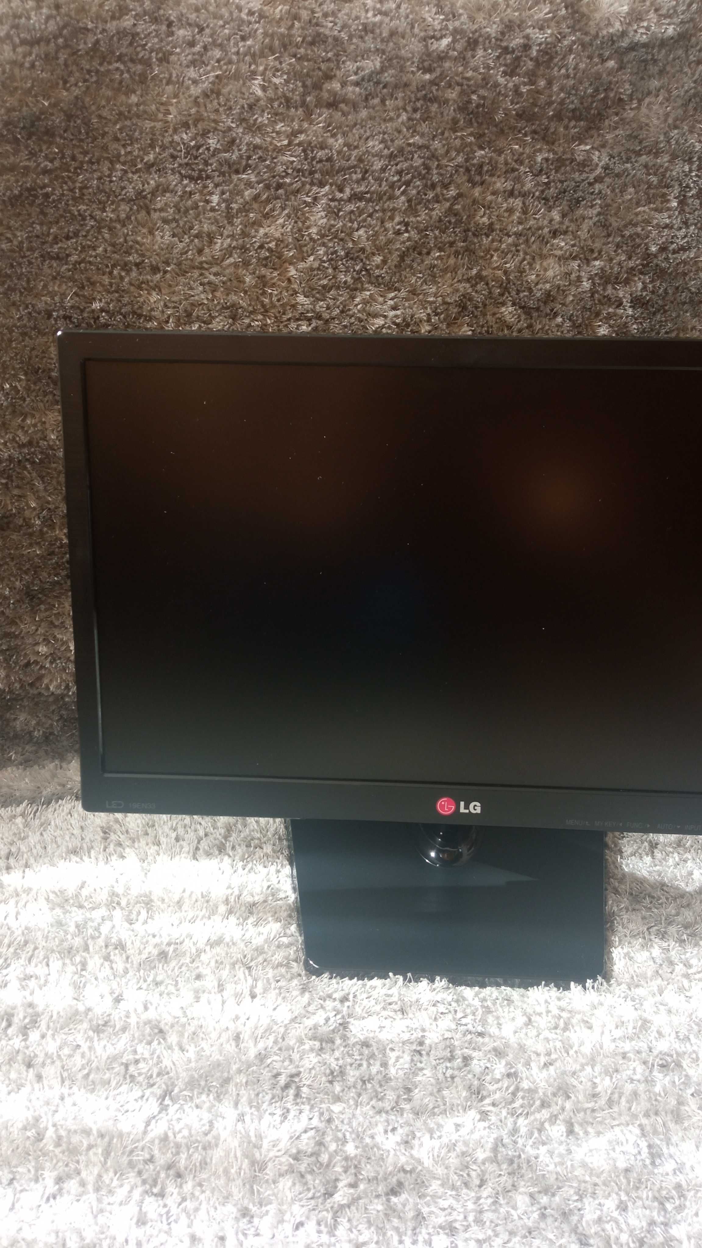 Monitor LG 19'' em excelente estado