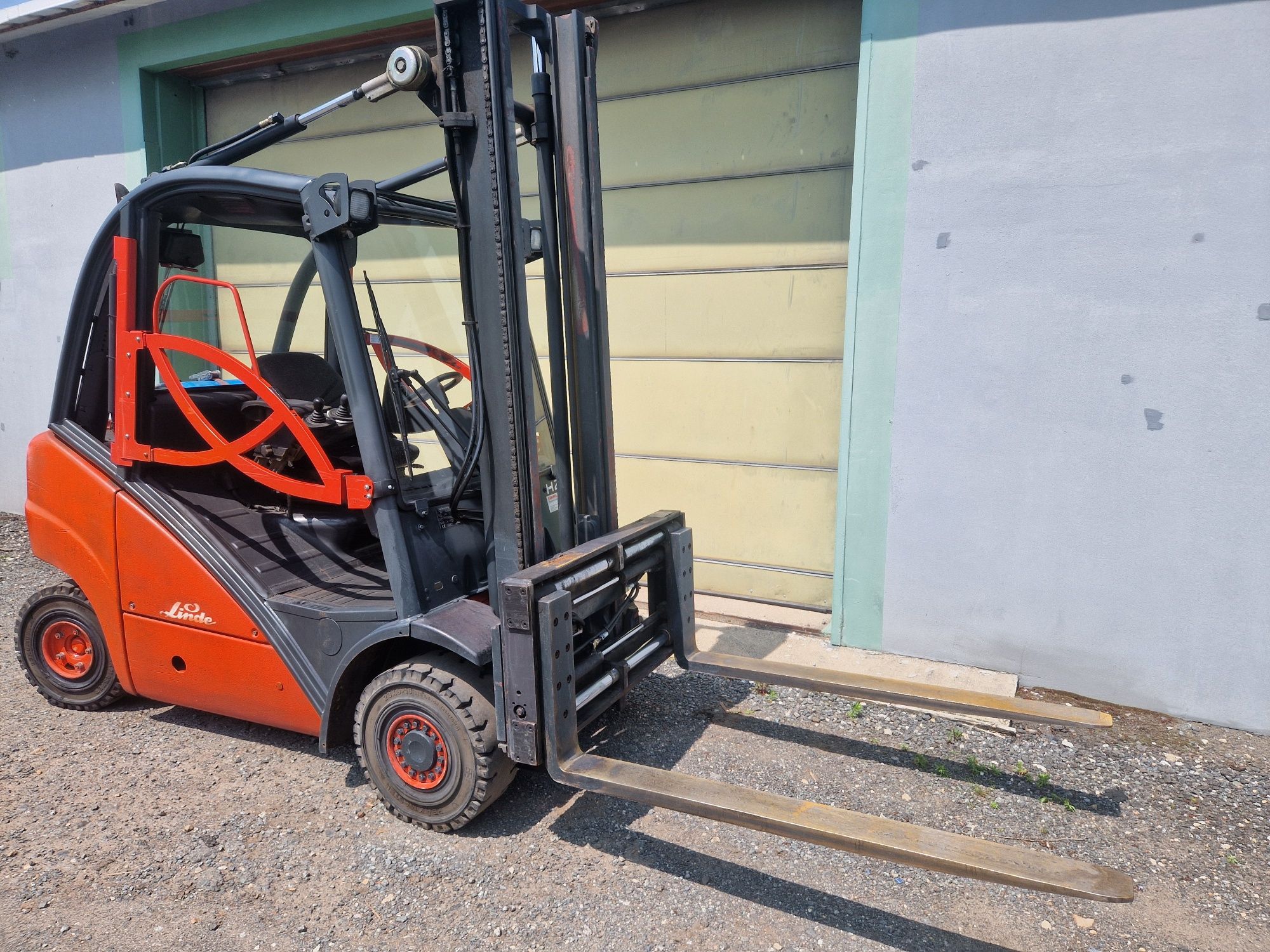 Wózek widłowy linde h25 t gaz