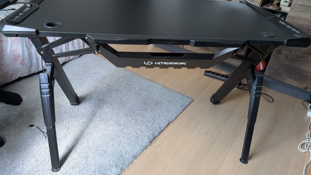 Biurko gamingowe Ultradesk invader LED