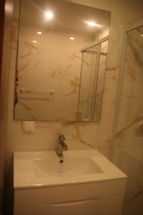 Aluguer de quarto a estudante ou professor