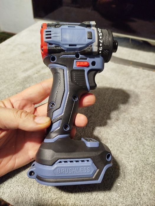 Гайковерт, шуруповерт