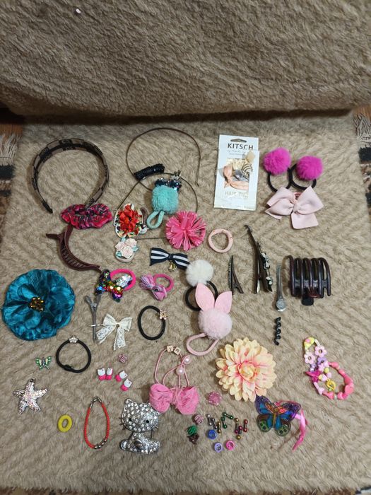 Лот бантики, заколки, обручи, браслеты