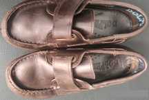 Sapatos à vela Castanhos - Marca Dolphin - nº32 - Usados