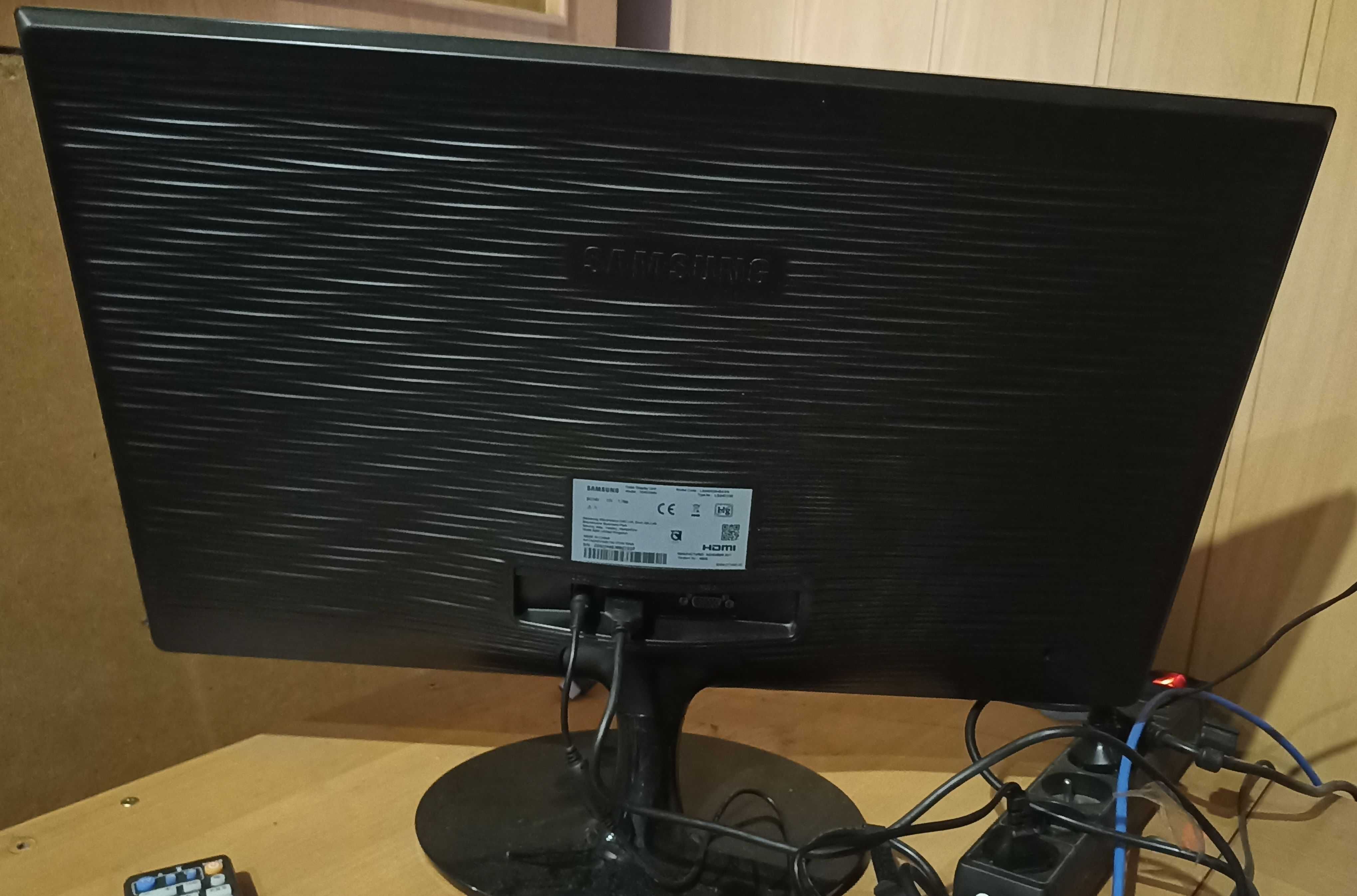 Monitor  Samsung  S24D330H