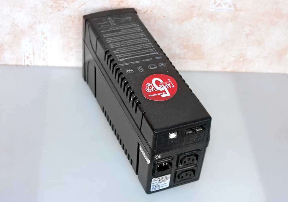 Безперебійник 220В Powercom BNT-800AP із захистом LAN Тайвань. Без АКБ