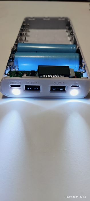 Павербанк, корпус повербанка на 8 аккумуляторов PowerBank