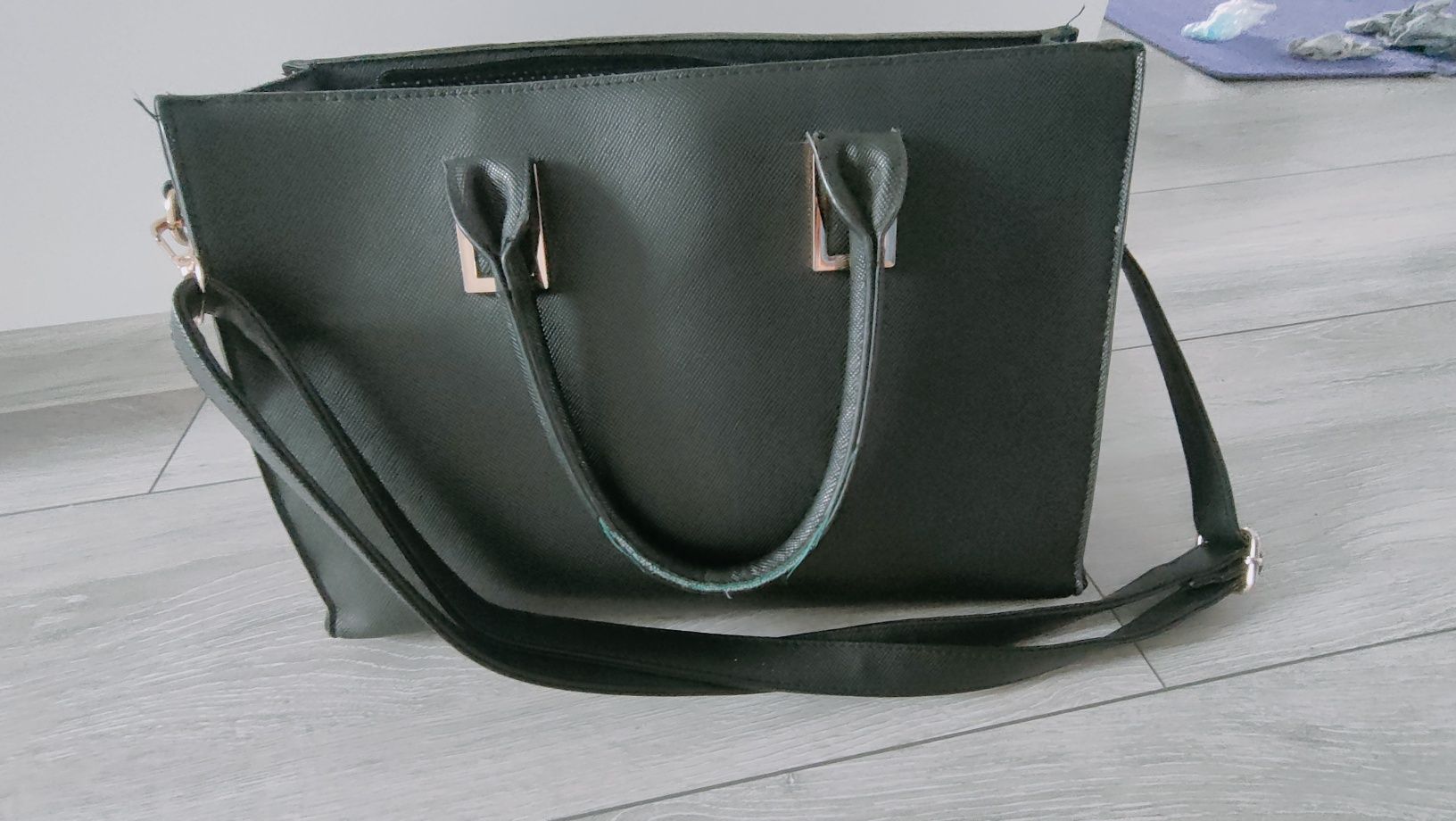 Elegancka torebka damska klasyczna duża
