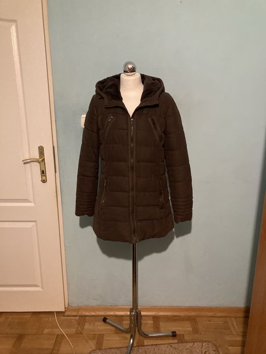 Reserved zimowa kurtka w kolorze ciemnego brązu roz.40